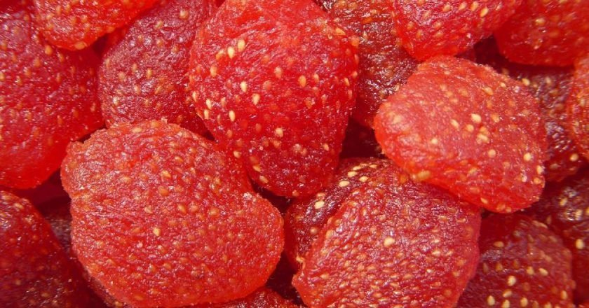 Клубничные цукаты