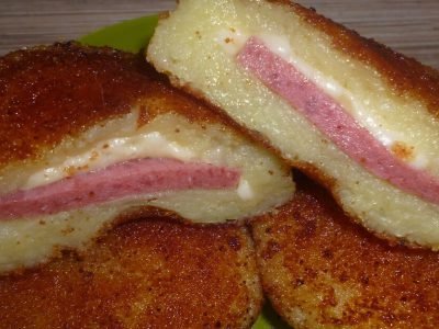 Кордон блю из картофеля с ветчиной и сыром