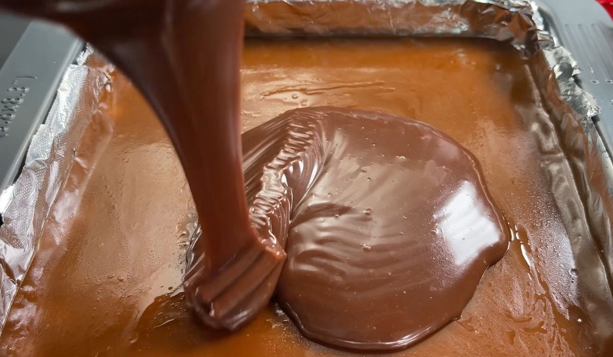 шоколадный слой десерта