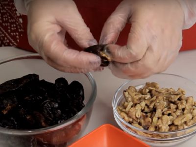 Десерт из чернослива с грецкими орехами