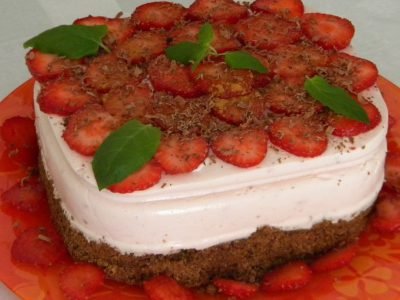 Десерт из клубники