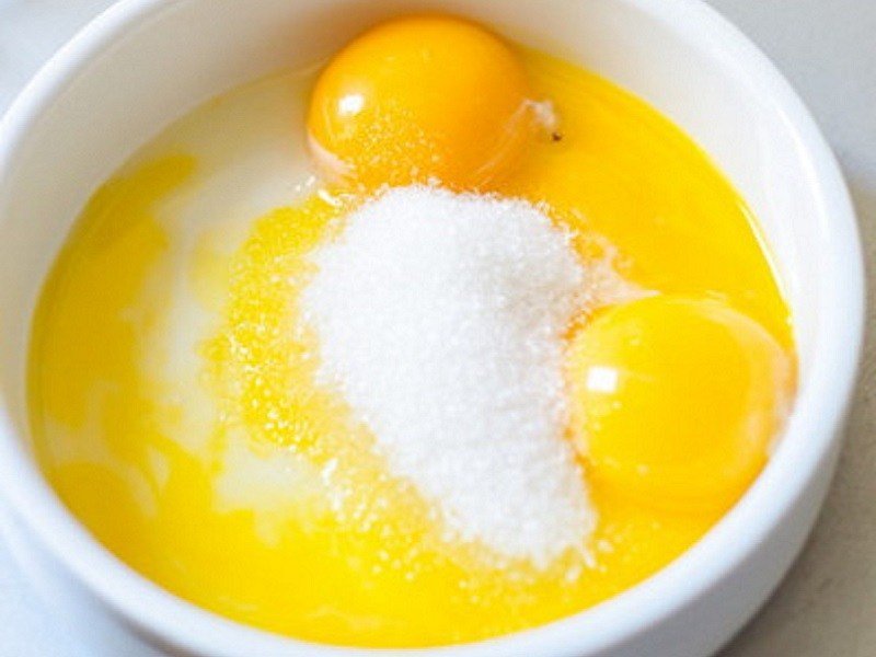 желтки с сахаром