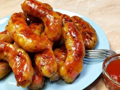 Домашние колбаски в духовке из мяса и картошки