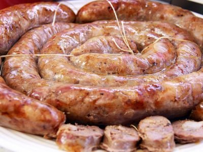 Домашние колбаски в кишке