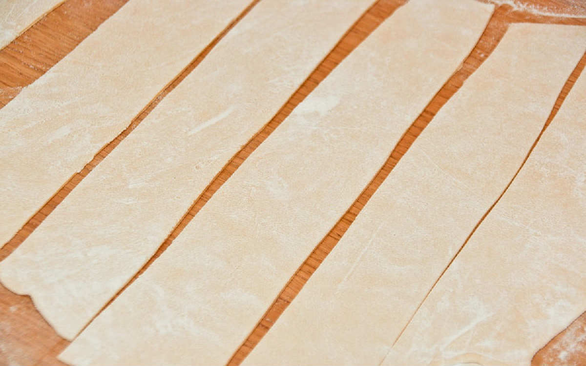 полоски теста