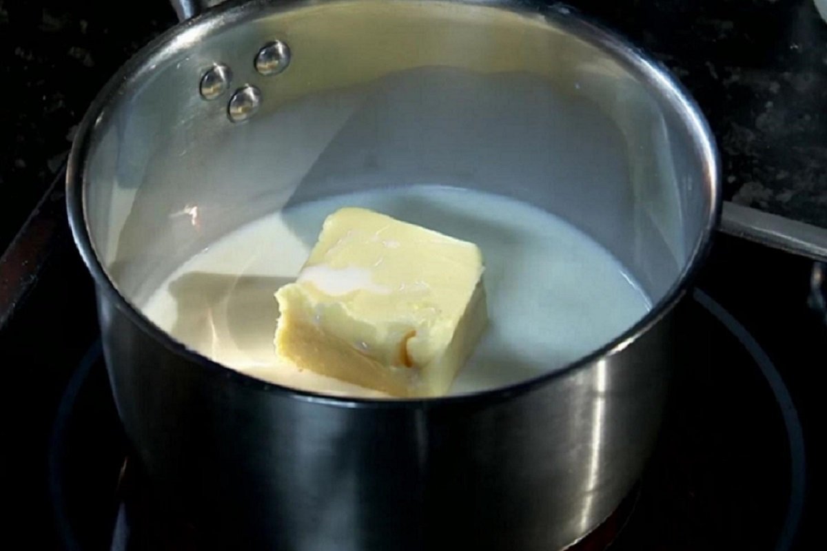 масло, молоко и сахар