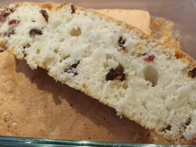 Эстонский домашний кекс с изюмом на яичных белках