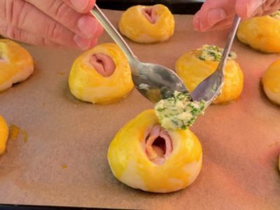 Дрожжевые булочки с начинкой