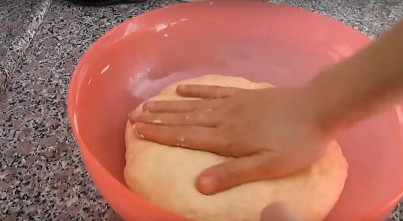 дрожжевое тесто на воде