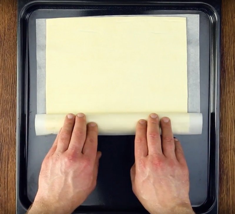 елка из слоеного теста фото