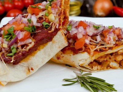 Энчилада с рисом, фасолью и курицей