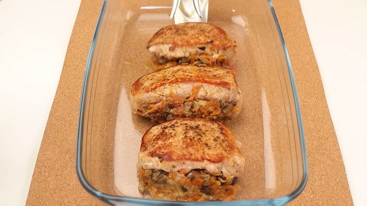 Сочное фаршированное мясо на сковороде - Со Вкусом
