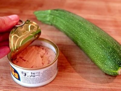 Фаршированные кабачки в духовке «Рыбные лодочки»