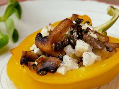 Фаршированный перец с грибами
