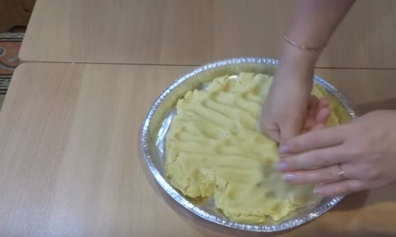 черничный пирог со сметанной заливкой