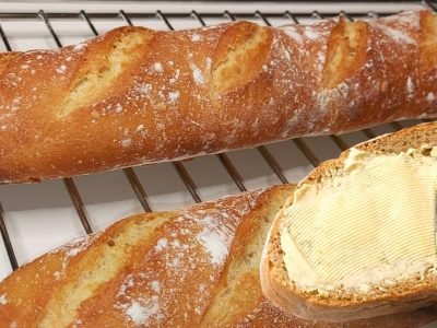 Домашний французский багет: рецепт из 4 ингредиентов