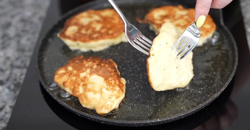 жарка оладьев