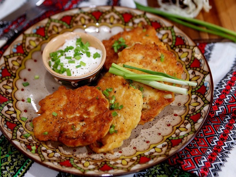 подача оладьев