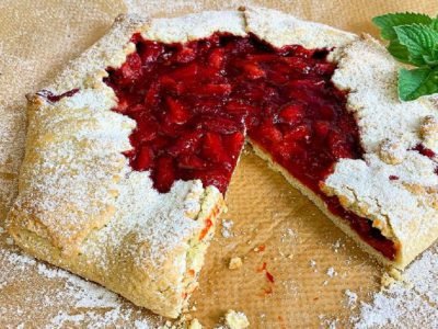 Галета с клубникой