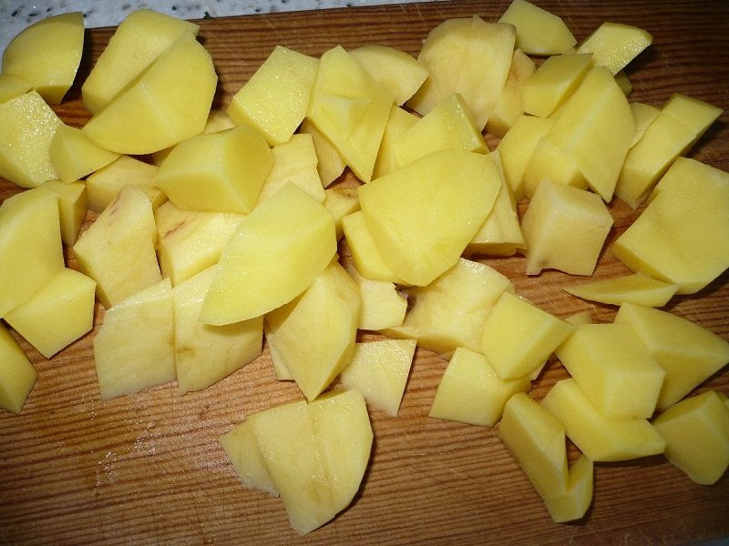 картофель кубиками