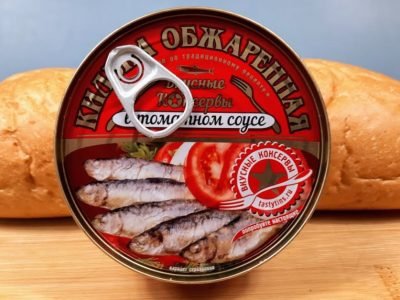 Горячие бутерброды с килькой по-итальянски