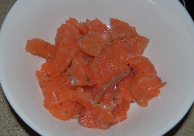 Горячие рулеты с лососем