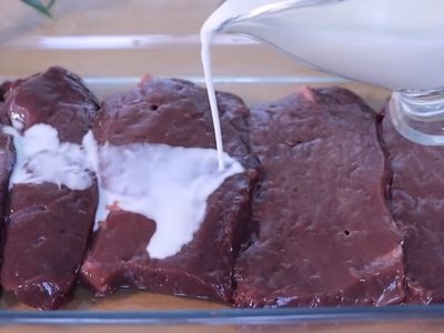 Говяжья печень с овощами и грибами