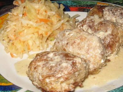 Гречаники с фаршем в соусе