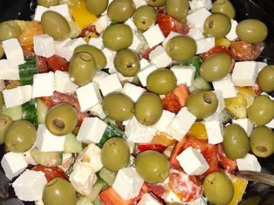 Греческий салат в домашних условиях