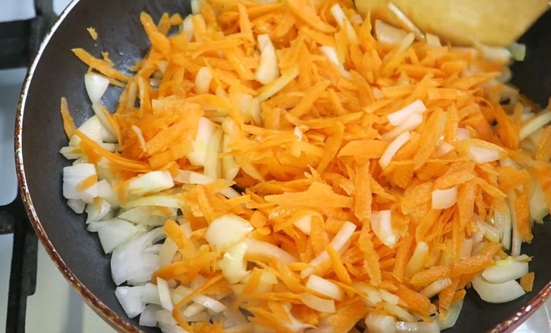 овощи на сковороде