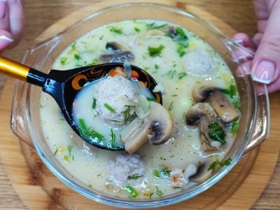 Грибной суп с фрикадельками и булгуром