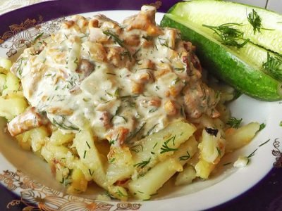 Грибы с сыром и сметаной в духовке