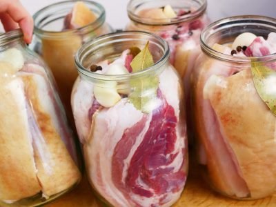 Грудинка в банке