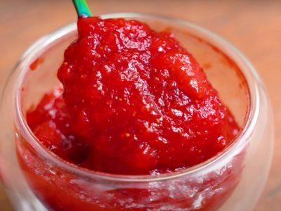 Густое варенье из клубники за три минуты