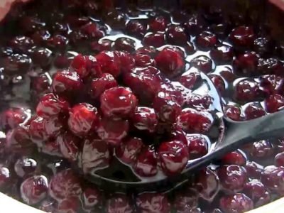 Густое варенье из вишни без косточек