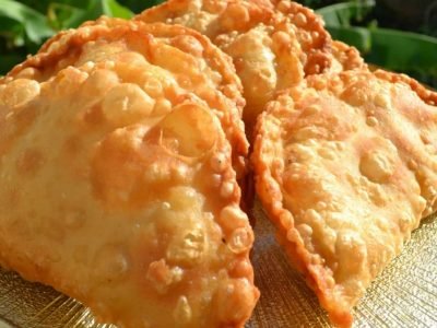 Халюжи с адыгейским сыром на тонком пузырчатом тесте