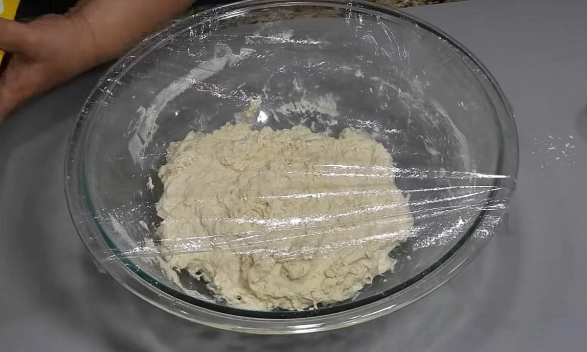 хлеб в кастрюле