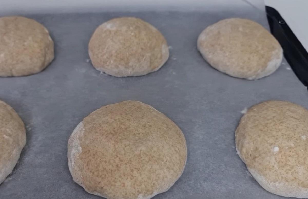 хлеб на противне