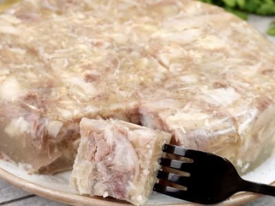 Холодец по-деревенски: рецепт со свининой