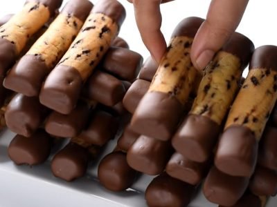 Хрустящие палочки с шоколадом в духовке