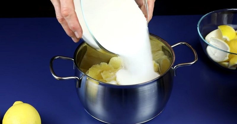 перемешивание варенья