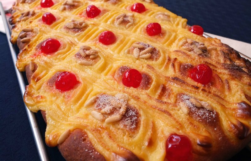 пирог с заварным кремом