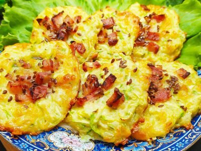 Кабачки с беконом в духовке