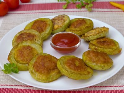 Кабачки с мясом в кляре