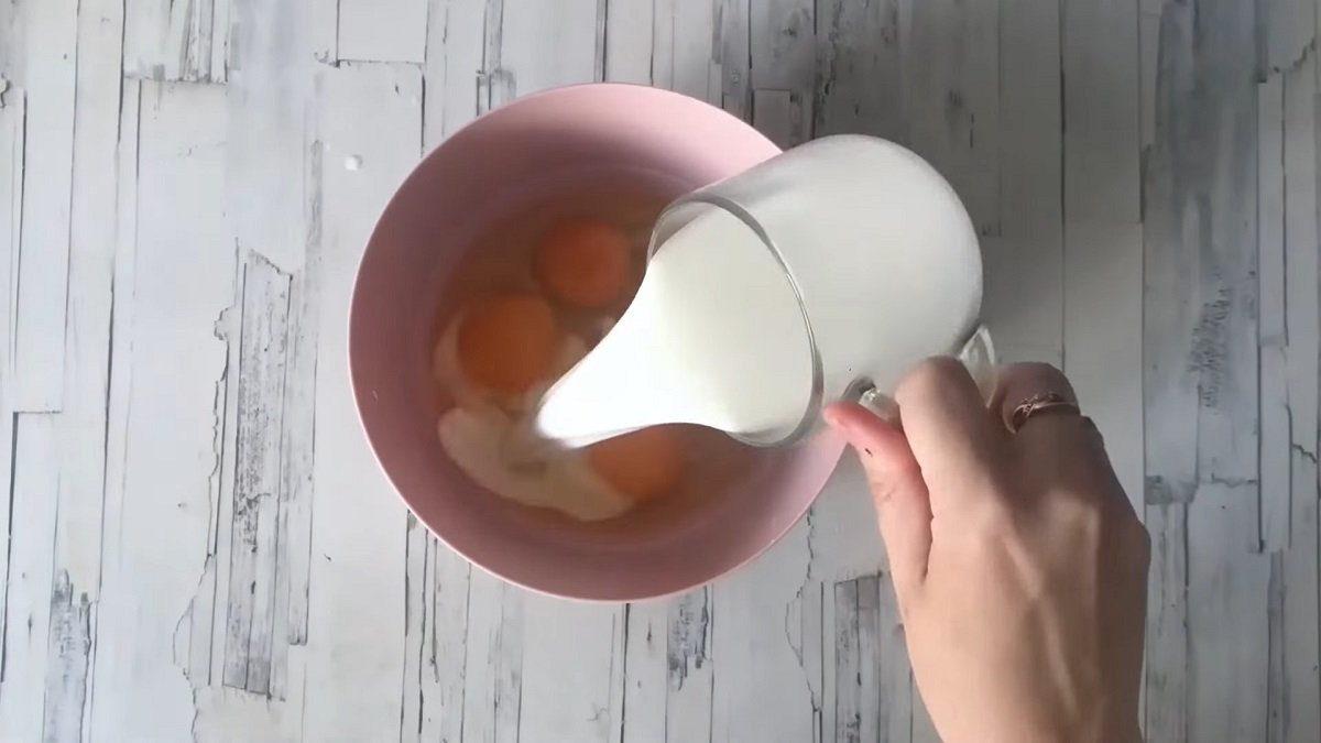 яйца с молоком