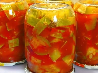 Пикантные кабачки в томате на зиму