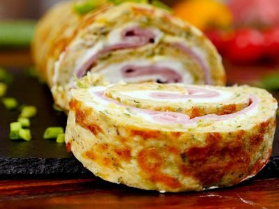 Кабачковый рулет с ветчиной и сыром