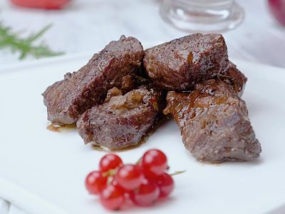 Как приготовить говядину со смородиной