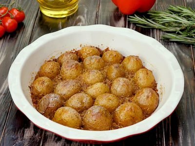 Как приготовить хрустящий картофель с пармезаном