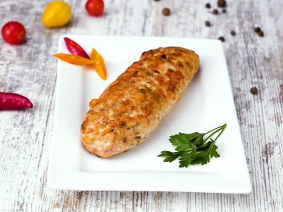 Как приготовить куриные колбаски